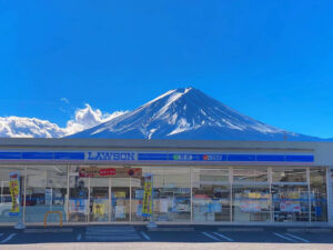 Mount Fuji Internet-famous Attractions One-Day Tour